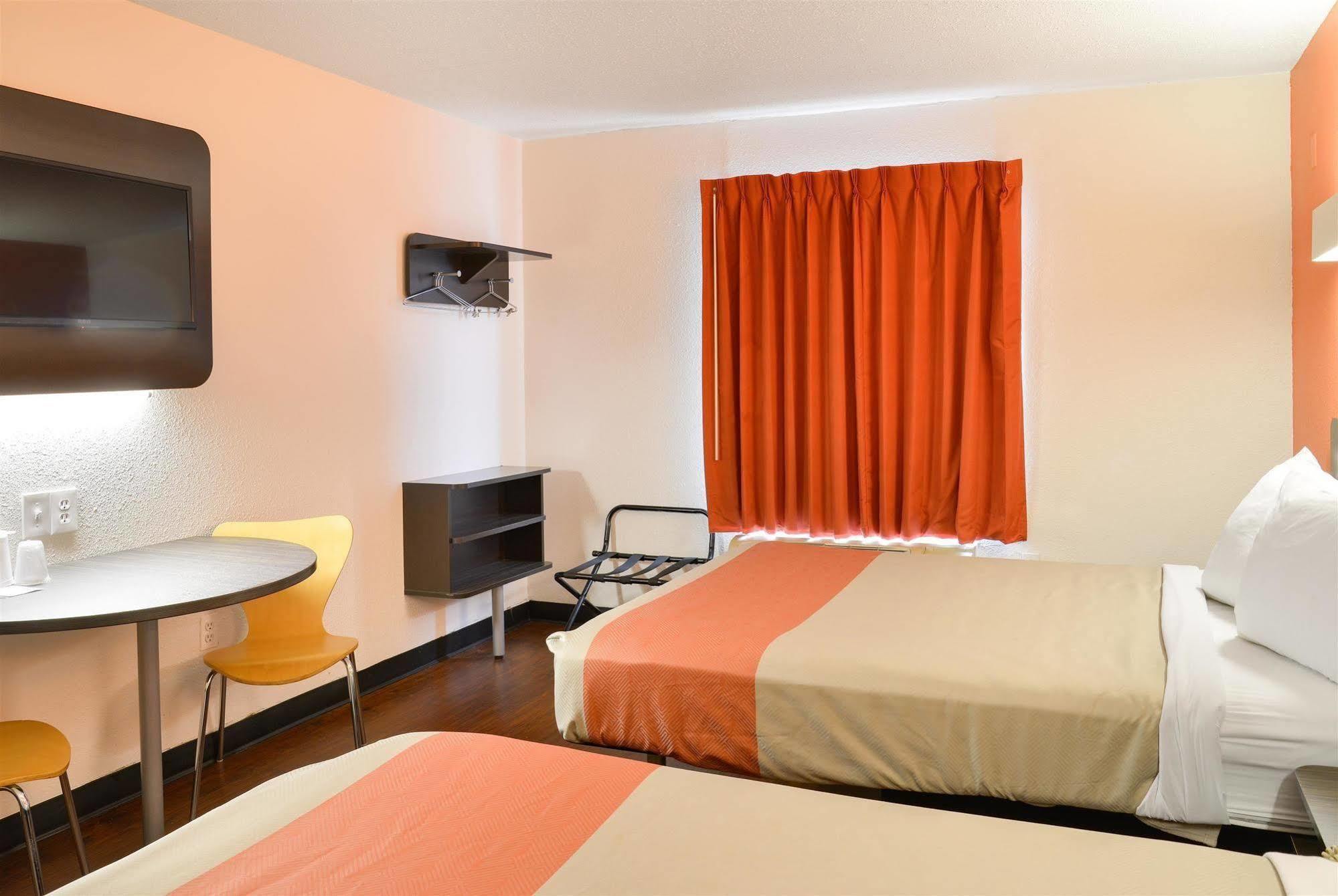 Motel 6-Toledo, Oh Моми Экстерьер фото